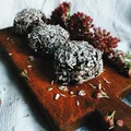 CHOCOLATE VEGAN BALLS