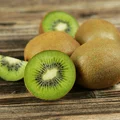 Czy wiesz, że skórka kiwi jest jadalna?