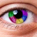 Osoby z niebieskimi i brązowymi oczami widzą inaczej!
