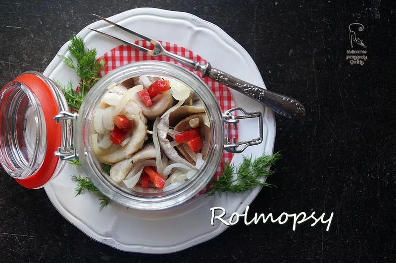 Domowe rolmopsy z papryką