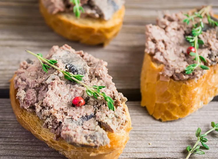 Zdjęcie Pasztet z królika na Wielkanoc – przepis na delikatną i aromatyczną wersję #2