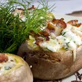 Nadziewane ziemniaczki boczkiem i serem