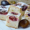 Ciasto jogurtowe ze śliwkami – to pyszne i idealnie wilgotne ciasto z sezonowymi owocami :)