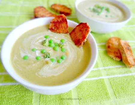 Zupa- krem z brokułów i zielonego groszku