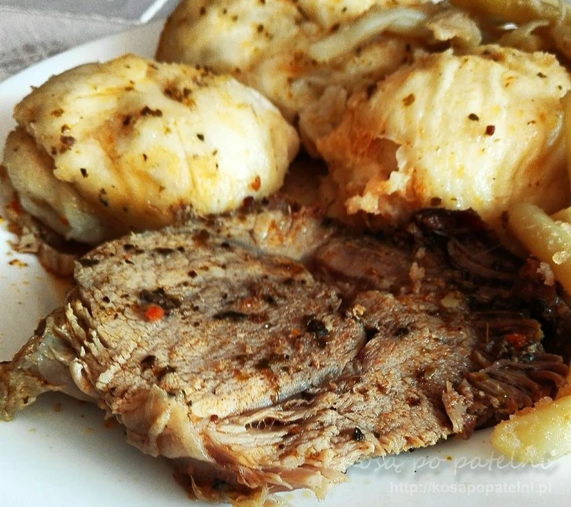 Pieczeń z szynki w sosie własnym