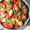 Zapiekanka ziemniaczana z warzywami i serem halloumi