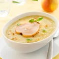 Zupa z pasternaku z pieczoną gruszką – Aromatyczny przepis na każdą porę roku