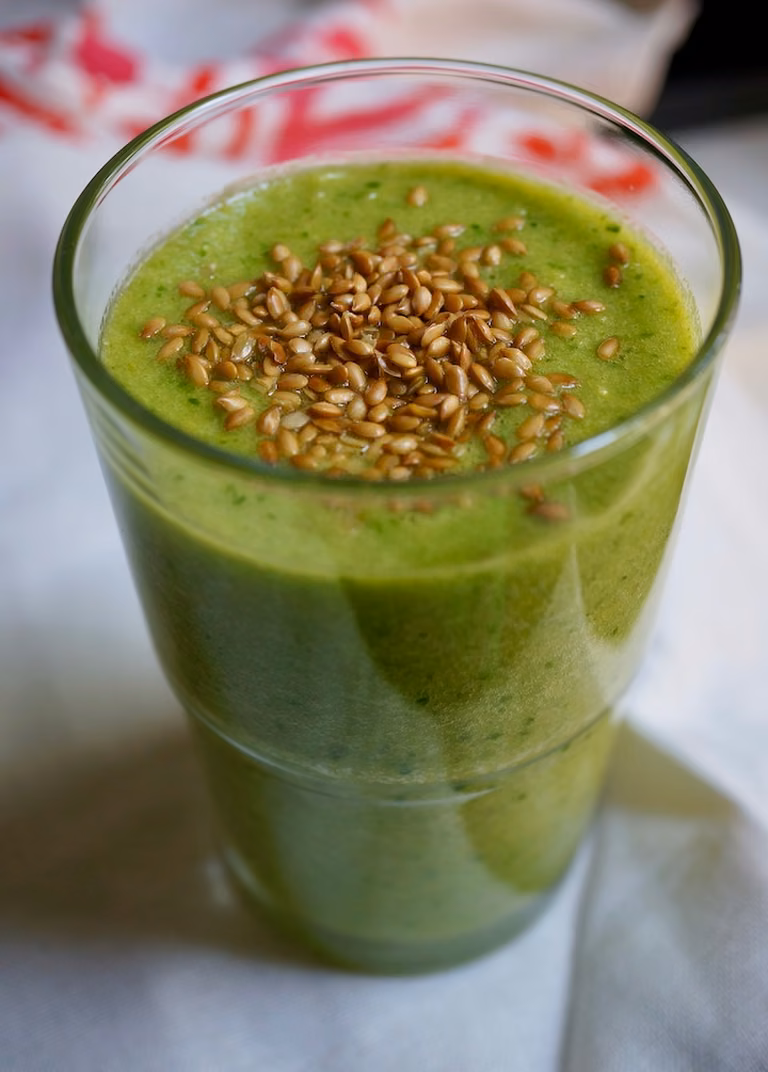 Smoothie ze Szpinakiem, Ananasem i Pomarańczą