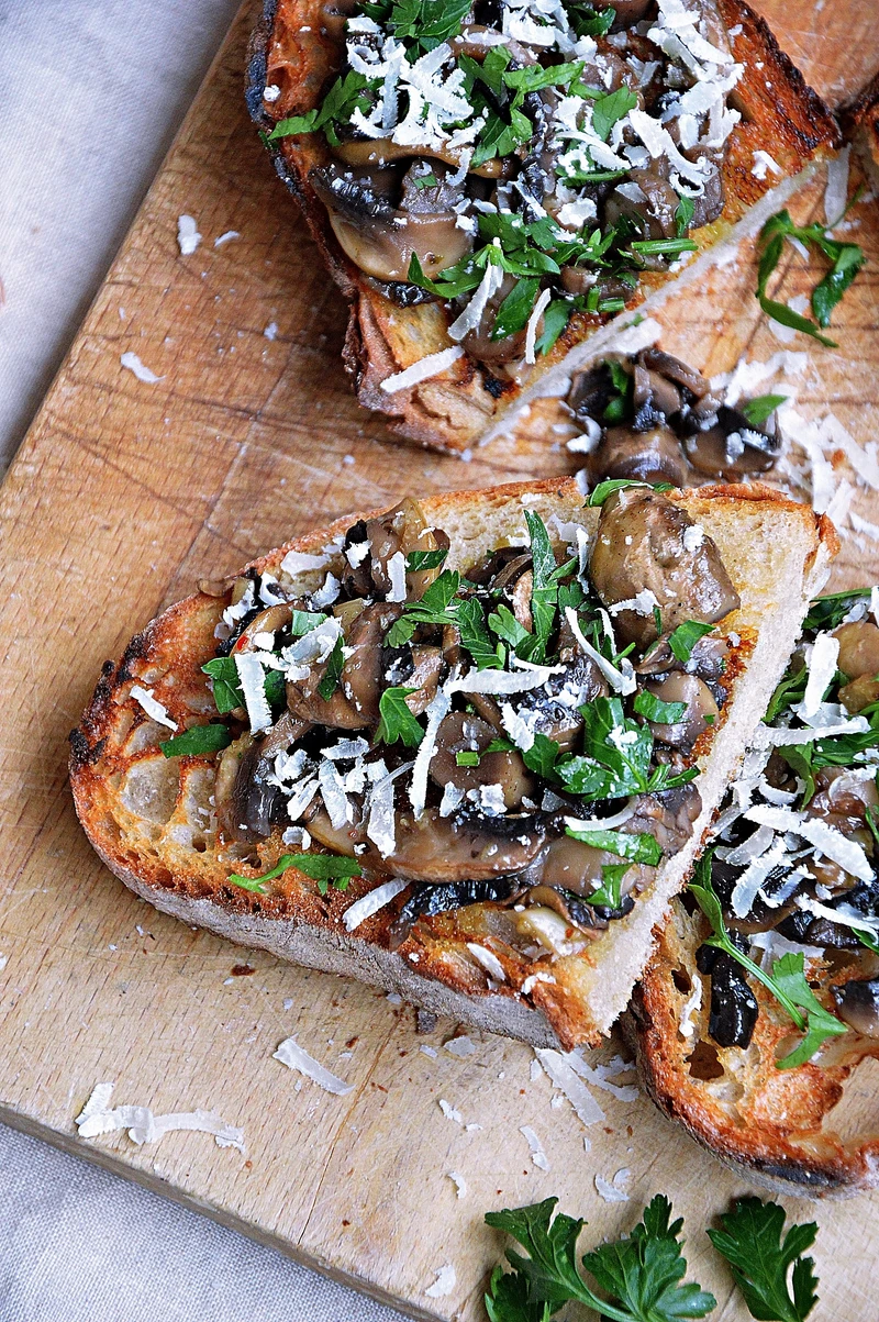 Bruschetta z pieczarkami