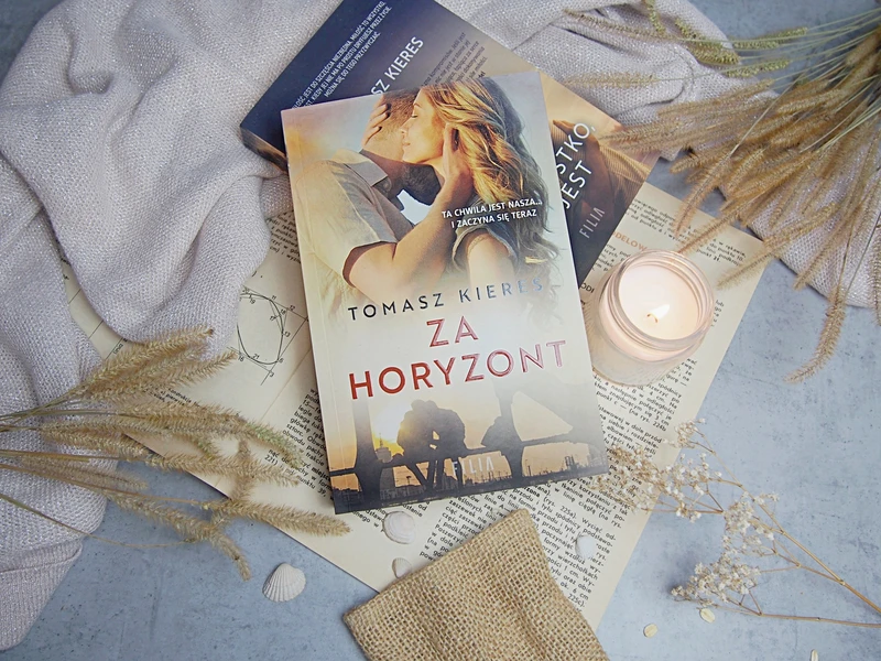 Za horyzont Tomasz Kieres - recenzja