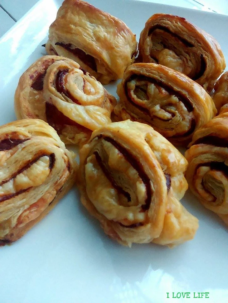 Czesterki francuskie z salami