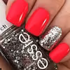 Różowy manicure