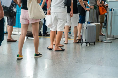 Zła wiadomość dla podróżujących w wakacje! Eurocontrol ostrzega: Lato 2025 może przebić rekord opóźnień
