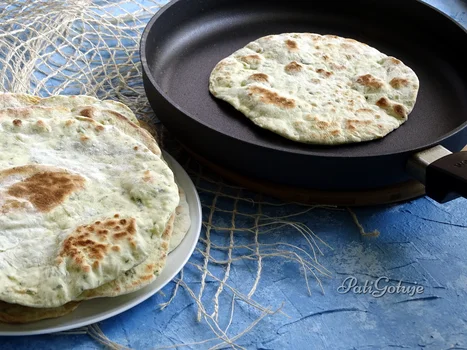 Chlebki flatbread na jogurcie