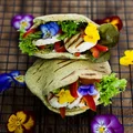 Grillowana pita z serem halloumi