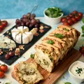 Odrywany chlebek czosnkowy