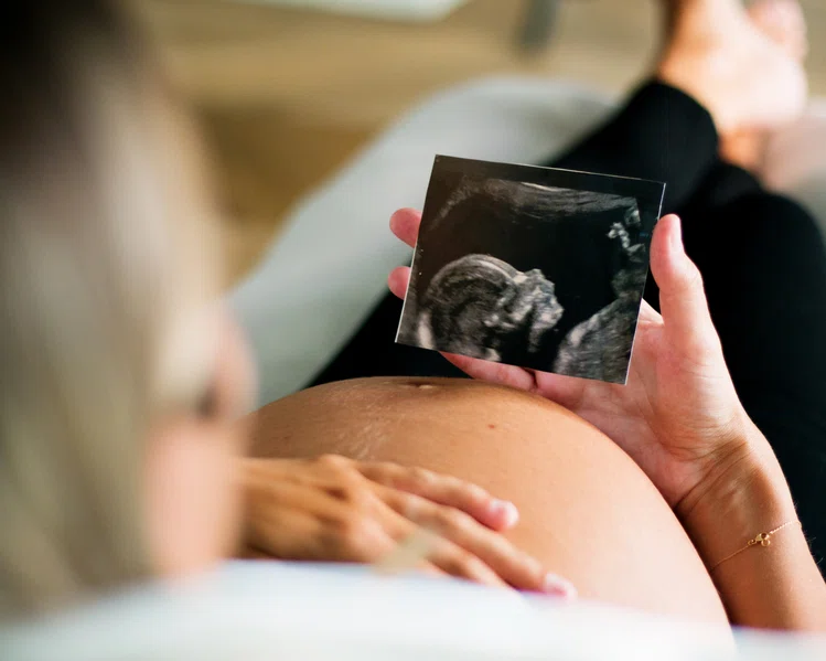 Zdjęcie Ciąża w późnym wieku- jakie są zalety i wady? #1