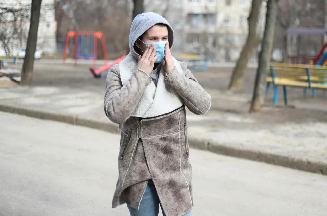 Rekordowy tydzień zachorowań - w tych dniach będzie najgorzej!  Zagrożonych jest 5 województw