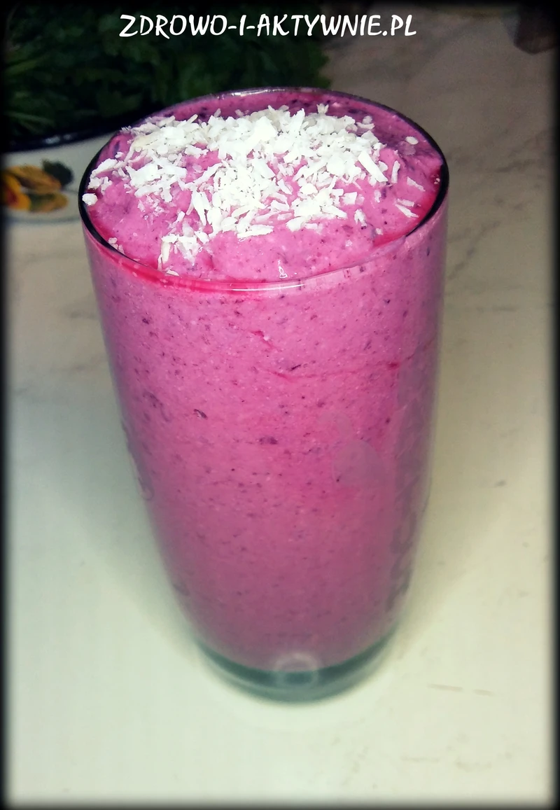 Smoothie borówkowe z kokosem i płatkami owsianymi