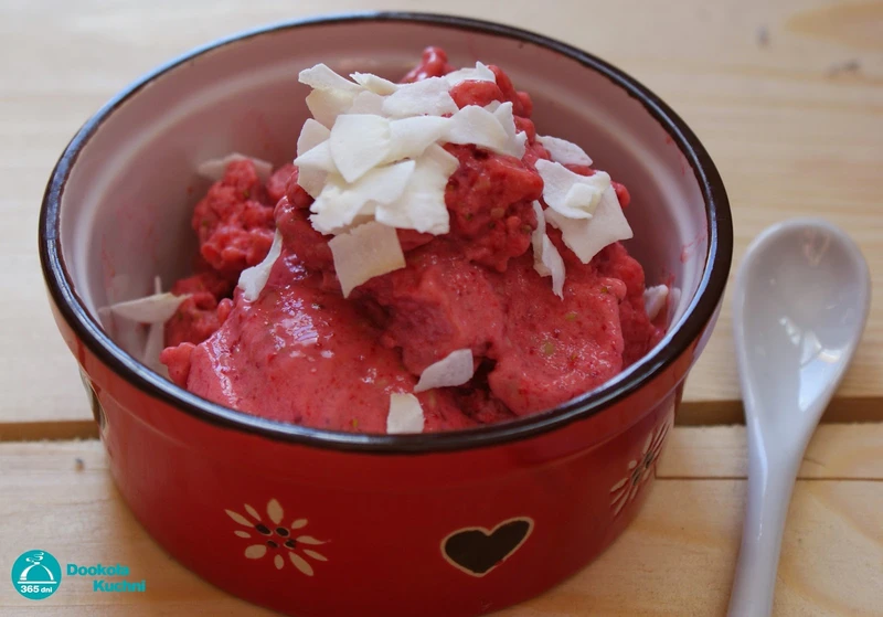 Sorbet truskawkowo-kokosowy