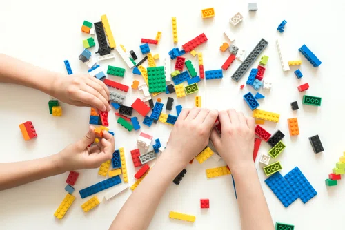 To koniec klocków LEGO  jakie znamy?  Nowa strategia firmy