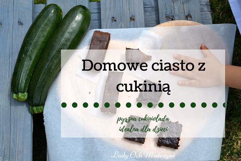 Domowe ciasto z cukinią