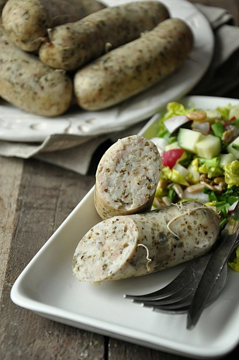 Domowa biała kiełbasa drobiowa (wersja light)