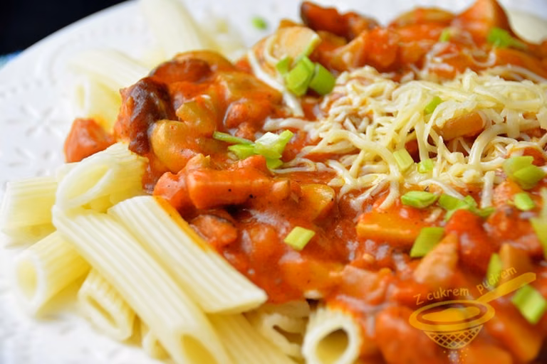 błyskawiczny sos do makaronu (z szynką i pieczarkami)