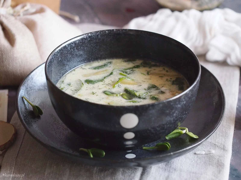 Zupa z cukinią i fasolką