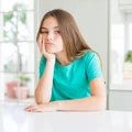 Dzieci stracą dostęp do TikToka i Instagrama? UE chce zmian już w wakacje!