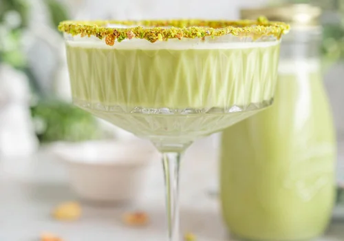 Domowy likier pistacjowy