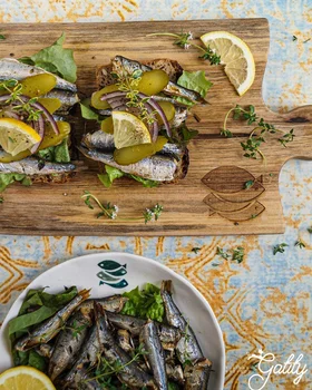 Kanapki z grillowanymi szprotkami