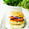 Wegetariański pikantny burger