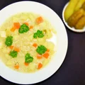 Zupa ogórkowa z brązowym ryżem