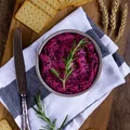 Pasta z buraków i słonecznika