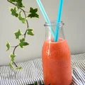Smoothie - truskawki, mango, jabłko