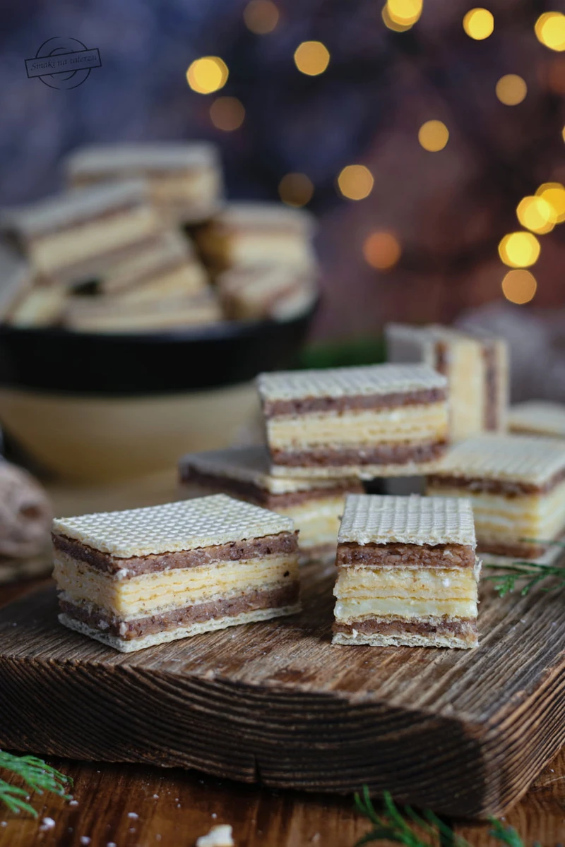 Wafle mleczno-orzechowe