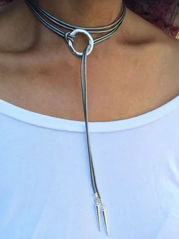 Metalowy choker