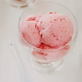 Lody truskawkowe
