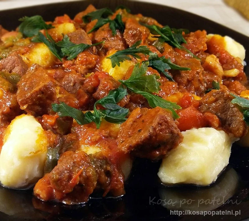 Ragout wołowe z papryką