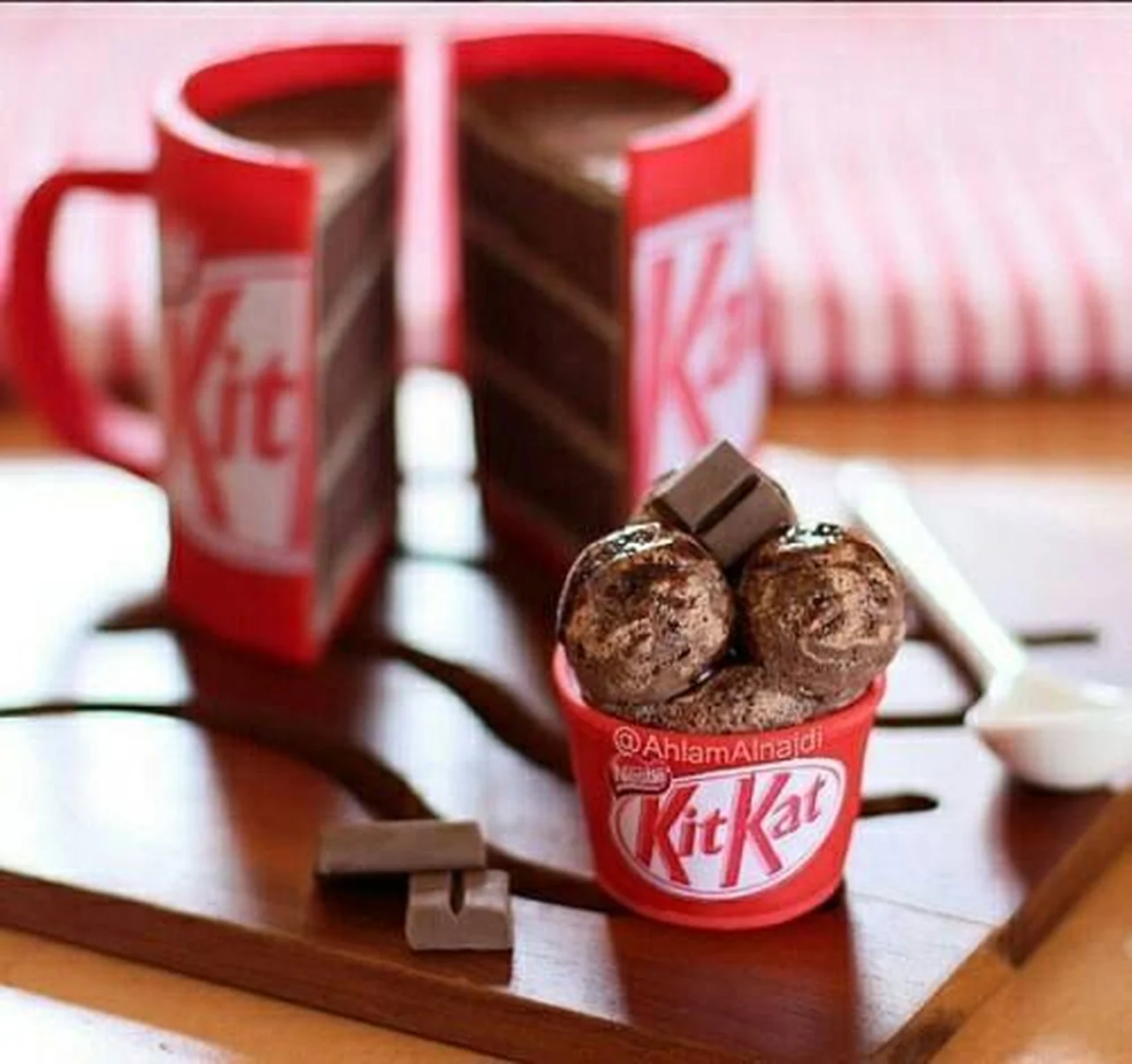 Lody kit kat