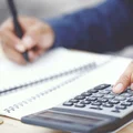 Jak obliczyć składkę zdrowotną ZUS? ZUS udostępnił nowy kalkulator!