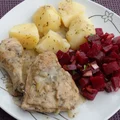 Kurczak duszony z cebulką i majerankiem