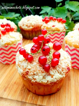 Muffiny z Porzeczkami i Budyniem