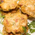 KOTLECIKI Z PIERSI Z KURCZAKA Z PAPRYKĄ, PIECZARKAMI I SEREM ŻÓŁTYM