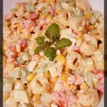 Sałatka z tortellini, jajkiem i warzywami