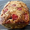 Chlebek bananowy z truskawkami i kokosem