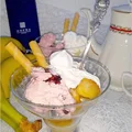 Deser z karmelizowanym bananem i lodami. I kilka słów o marce Hefra.