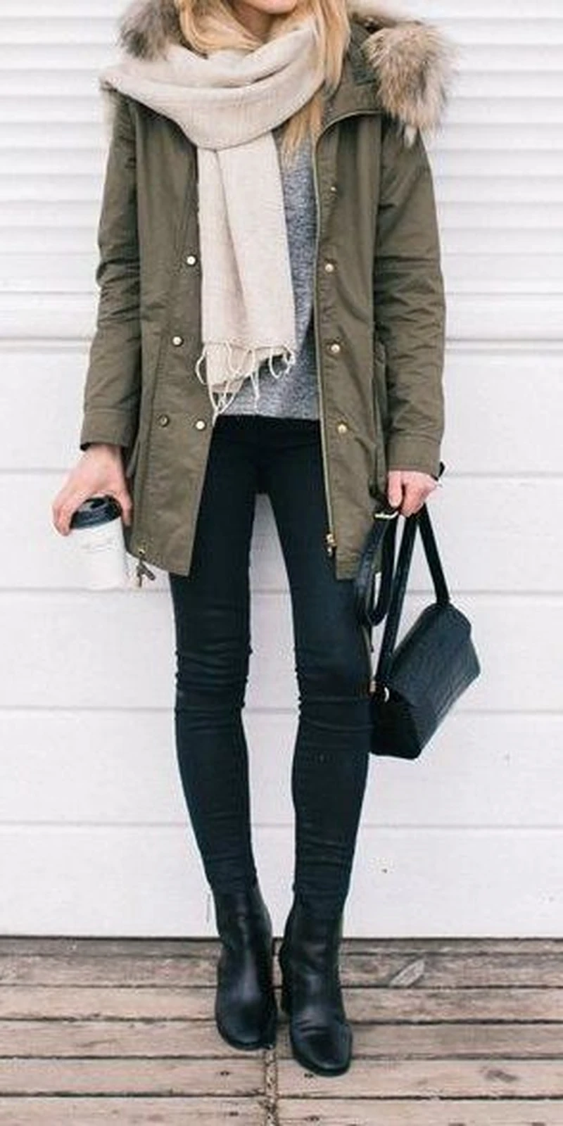 Zimowa parka khaki