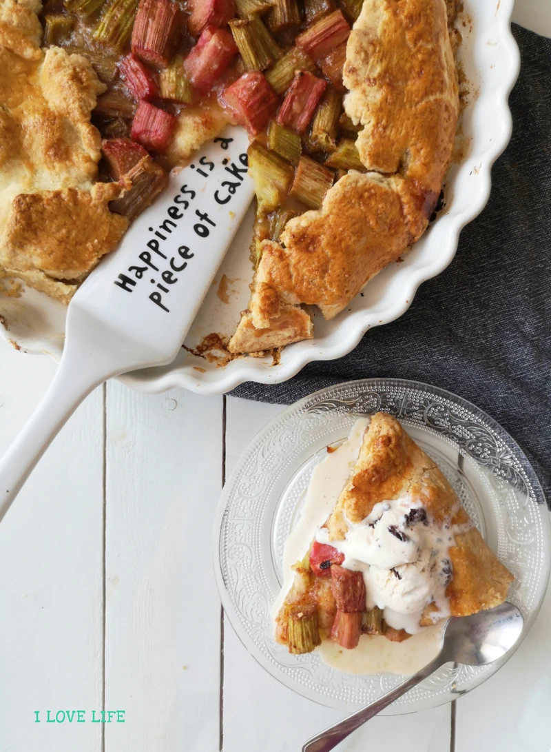 Tarta rustykalna z rabarbarem